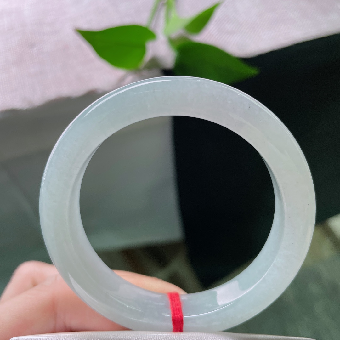 51.1/11.2/8，冰晴正圈，晶莹玉润，种老，小清新，碧水盈盈，一点洒乌鸡，无裂，ss51440a