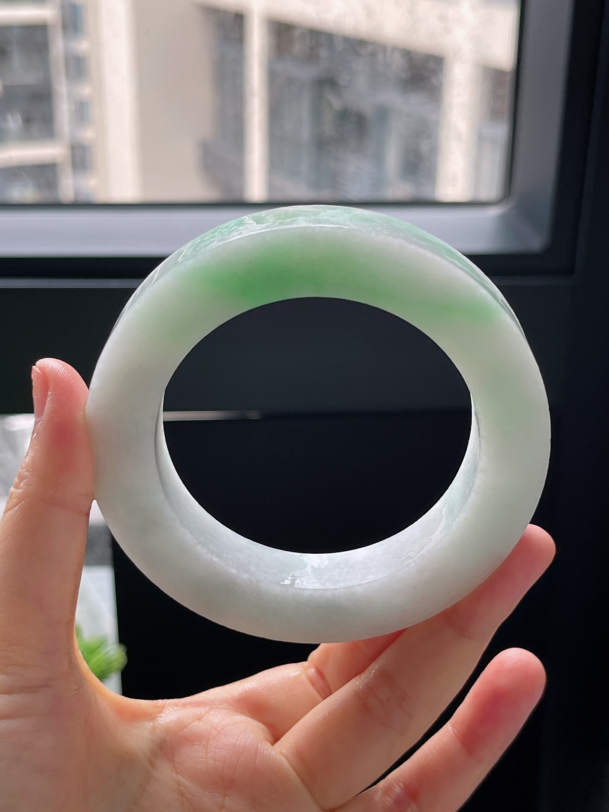 翡翠毛胚，⭕️正圈最大做68，圆条最大做64；最小做58