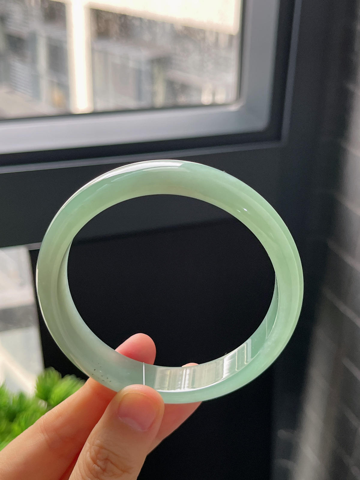 正圈60.2圈口，翡翠冰糯种绿色手镯