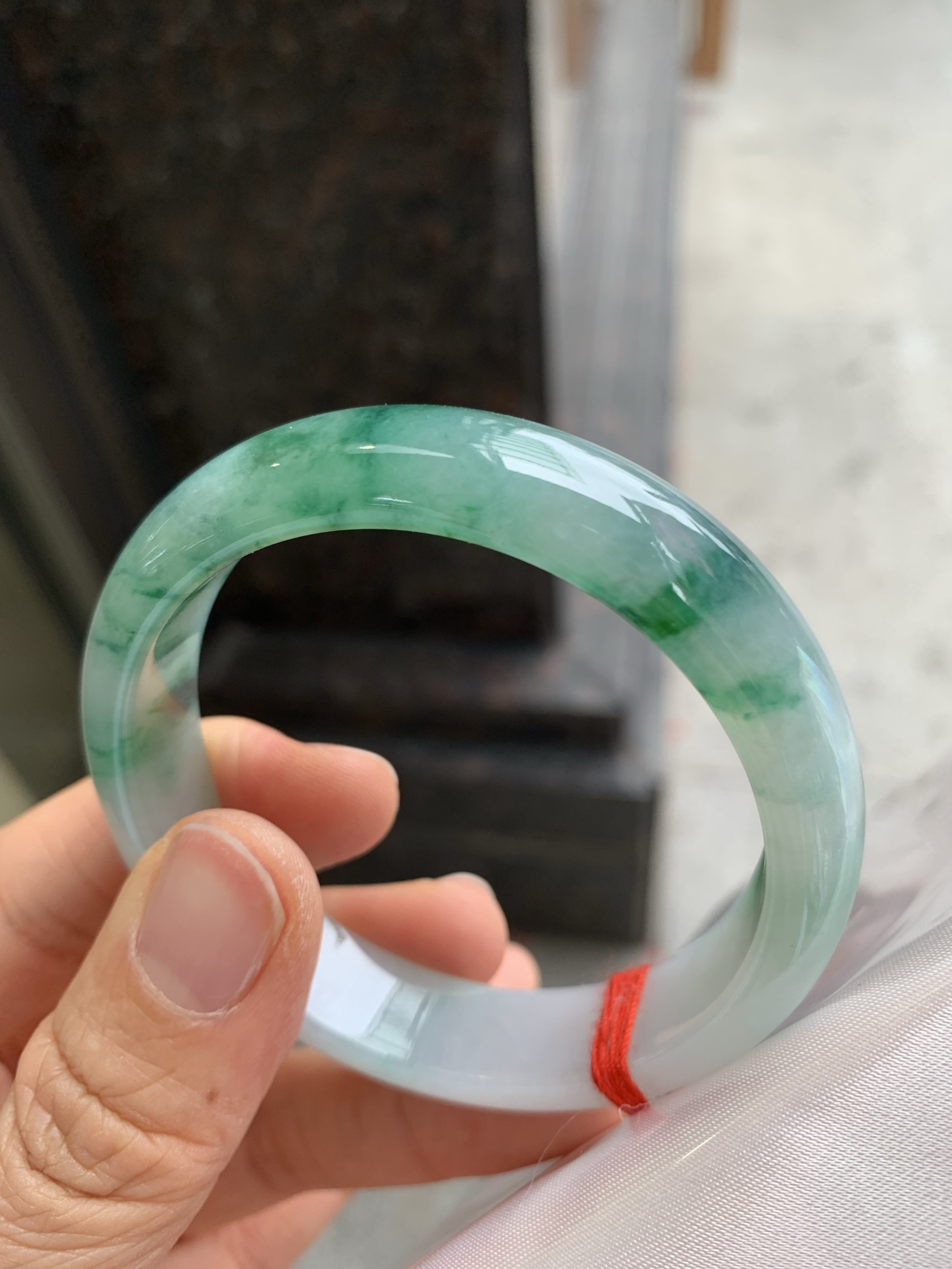 正圈飘绿 无裂 细腻
