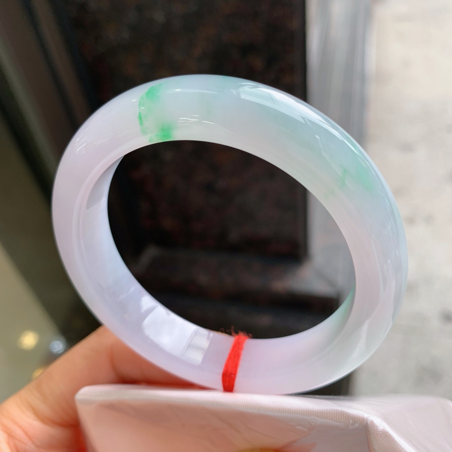 正圈冰紫飘绿 有纹 尺寸：55/11.8/8.9 细腻