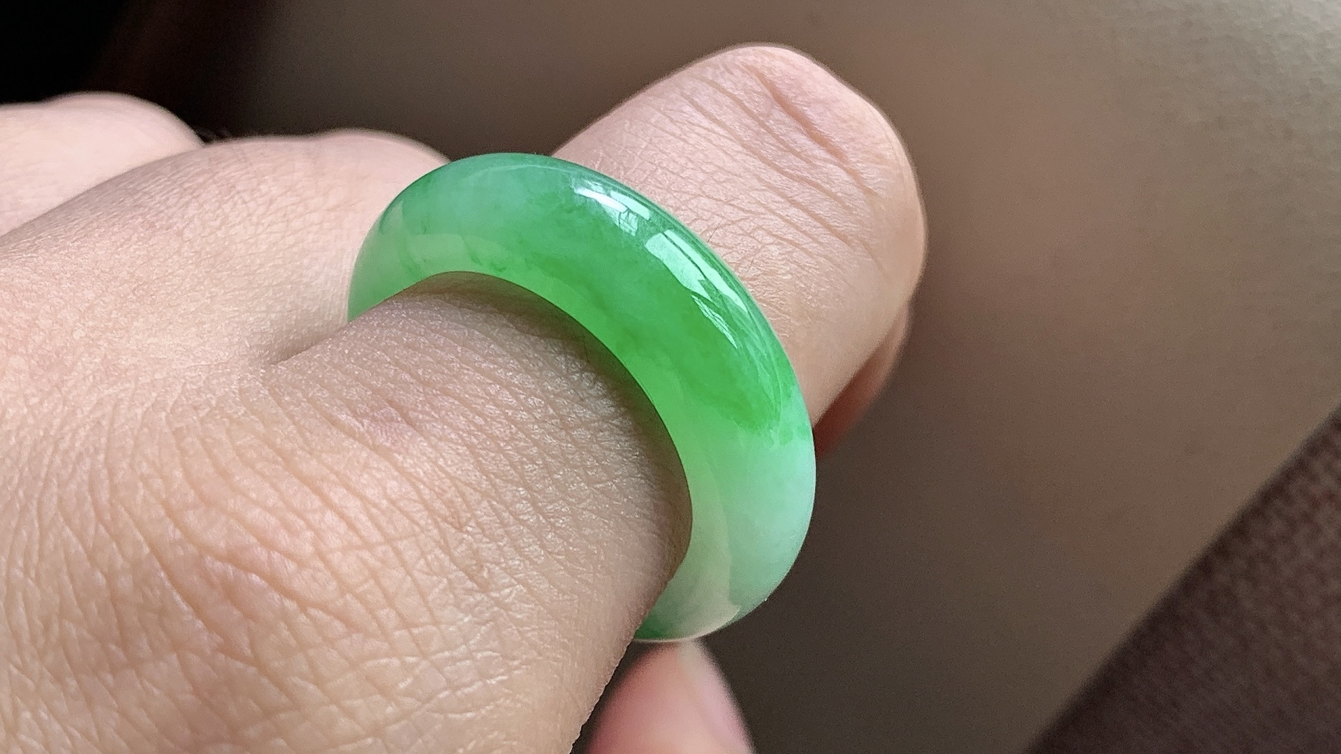 天然翡翠，冰阳绿戒圈 圈口20 bm517