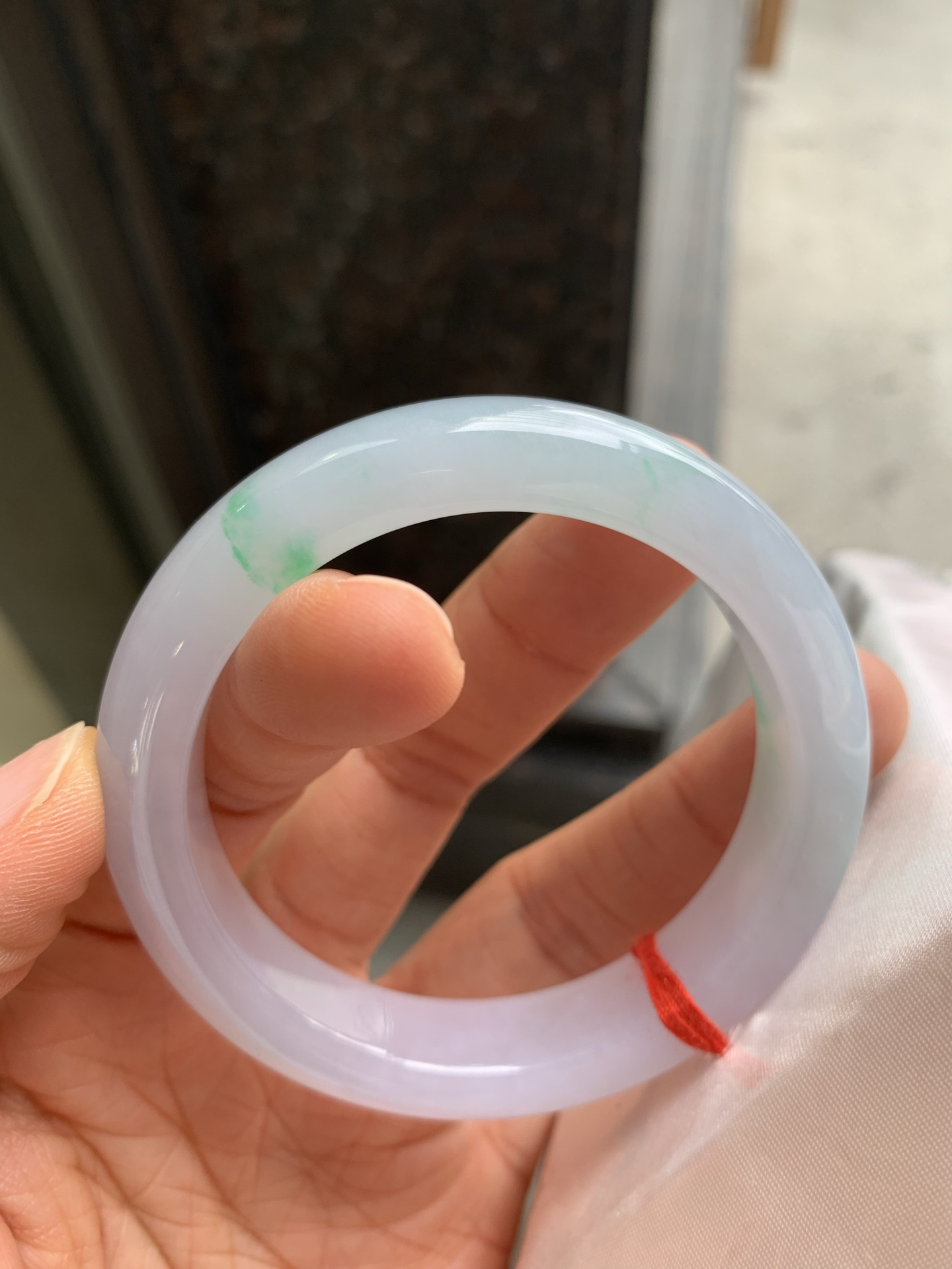 正圈冰紫飘绿 有纹 尺寸：55/11.8/8.9 细腻