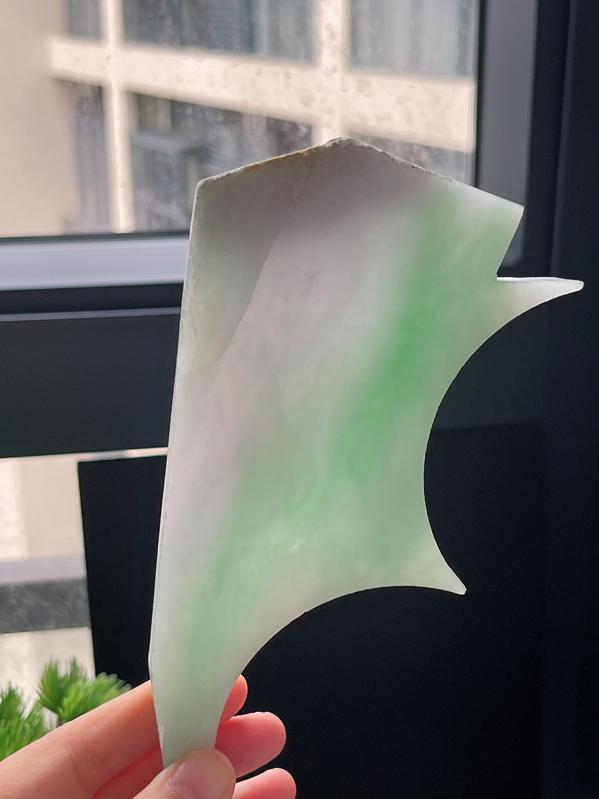 翡翠飘绿花边角