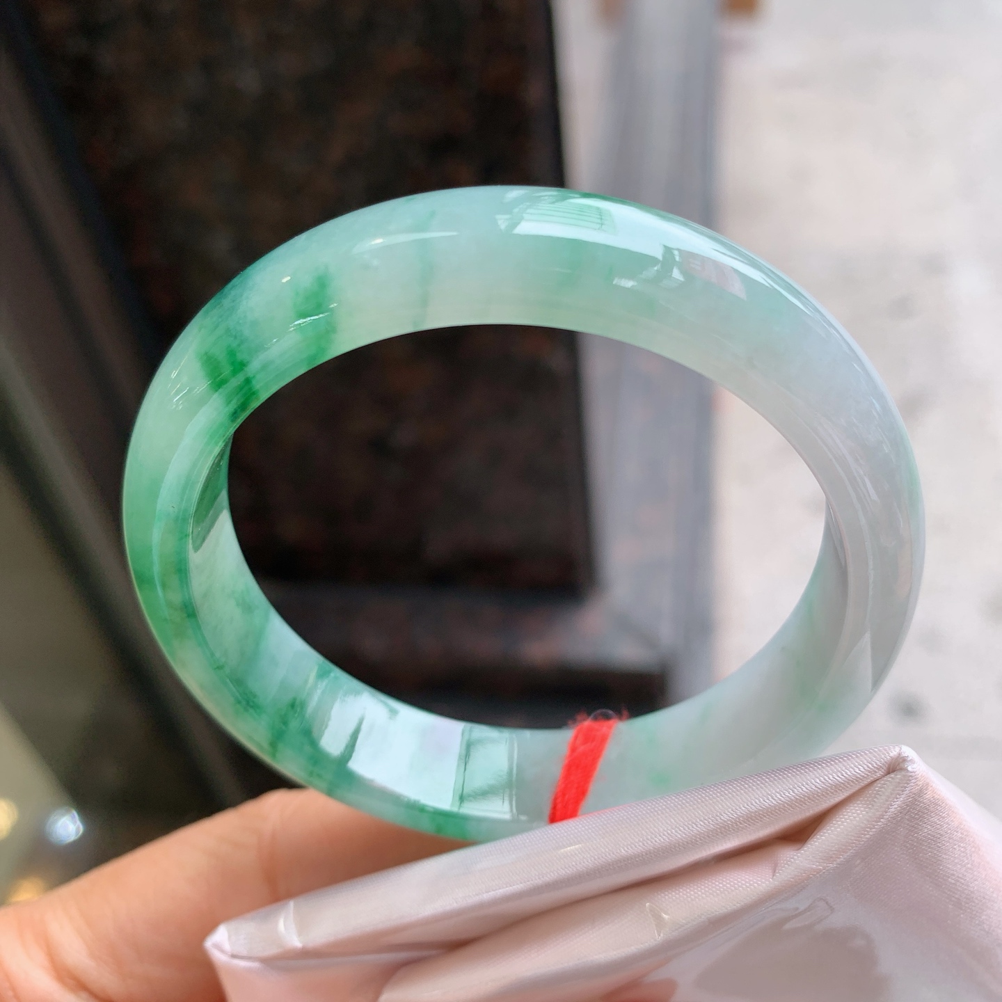 正圈飘绿 无裂 细腻
