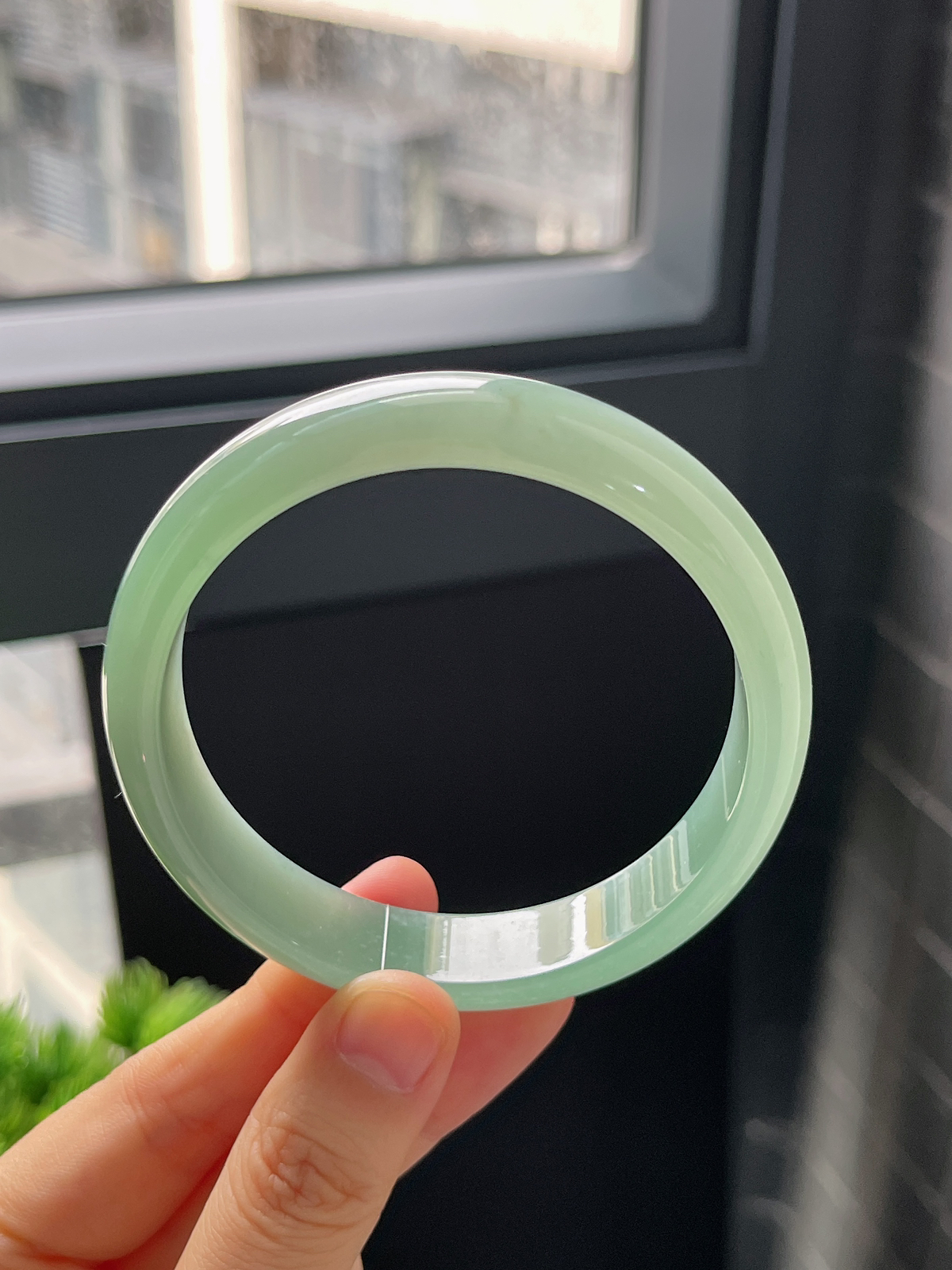 正圈60.2圈口，翡翠冰糯种绿色手镯