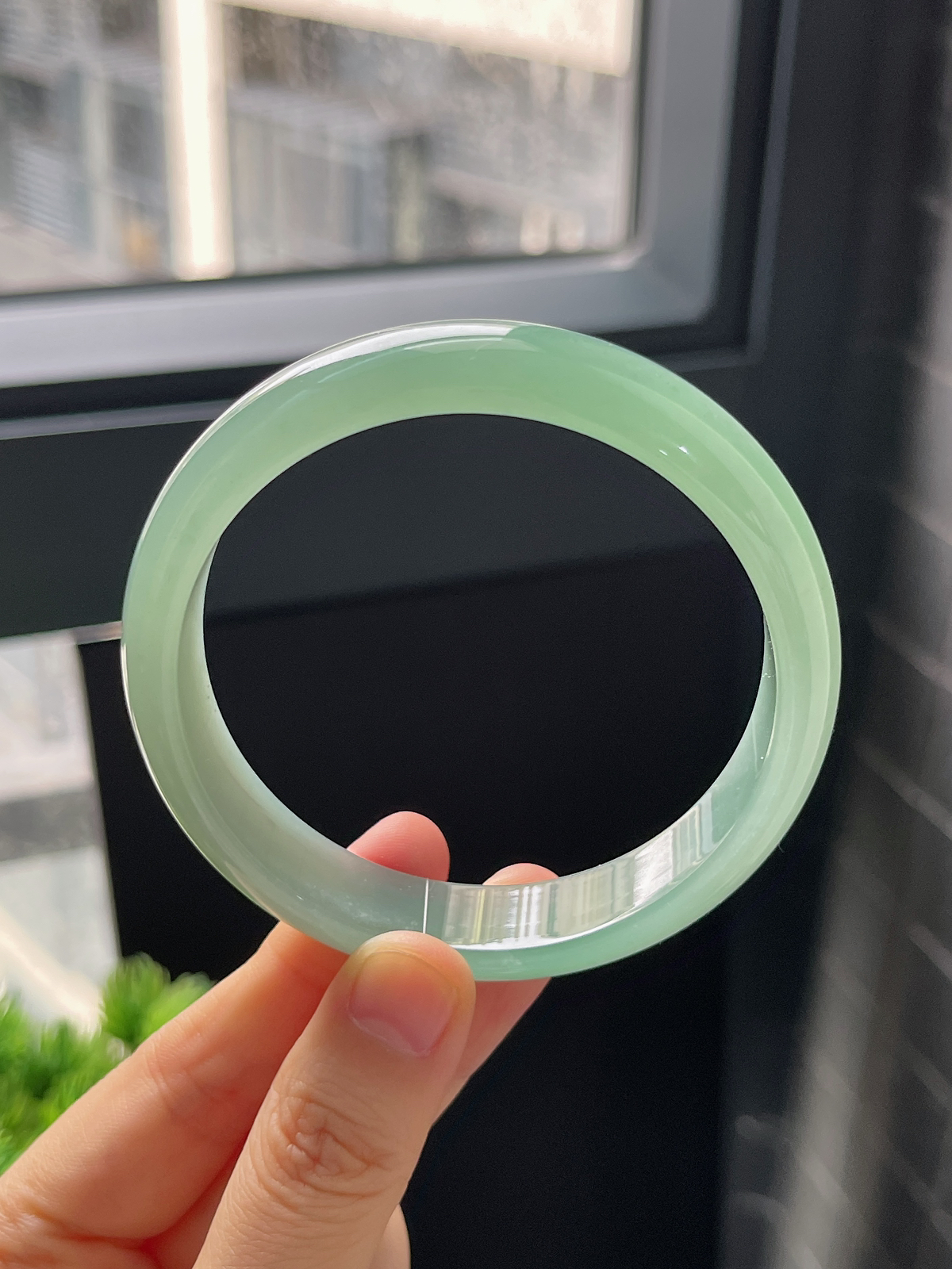 正圈60.2圈口，翡翠冰糯种绿色手镯