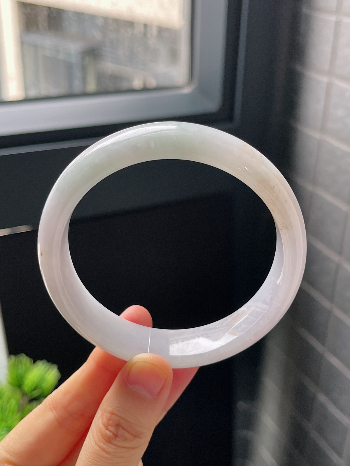 正圈61.2圈口，翡翠糯化种淡紫色手镯