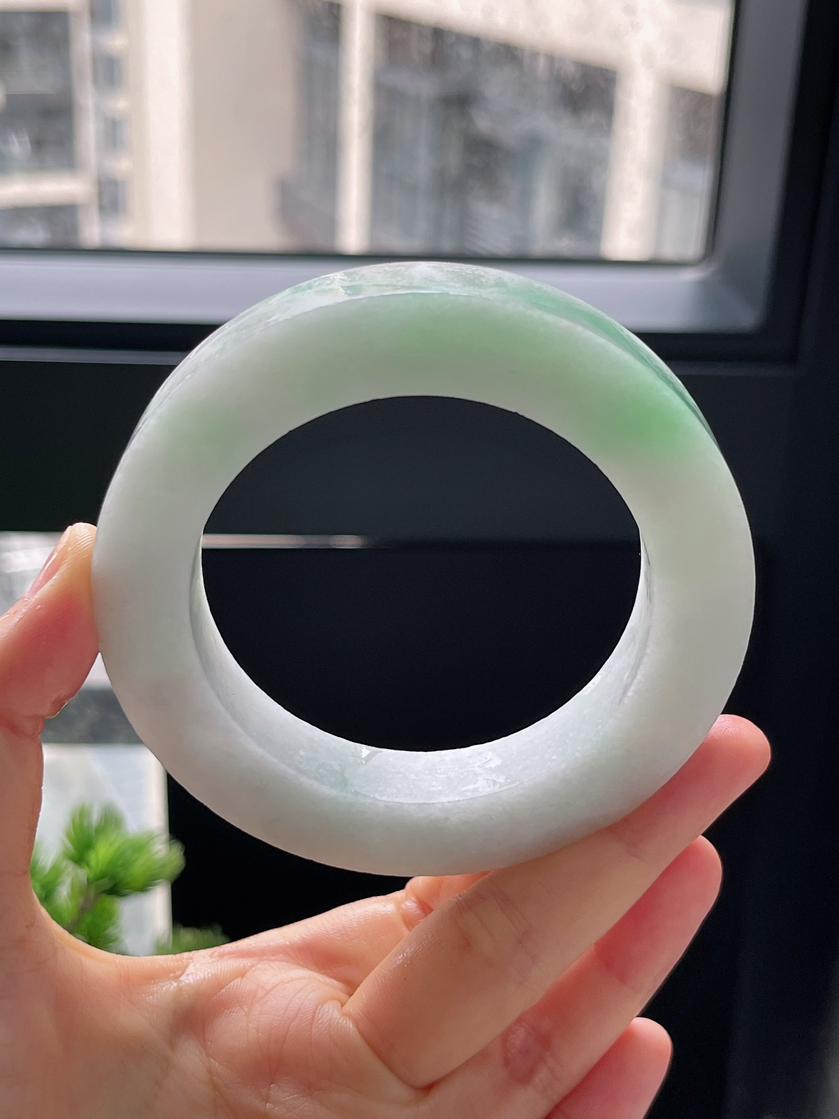 翡翠毛胚，⭕️正圈最大做68，圆条最大做64；最小做58