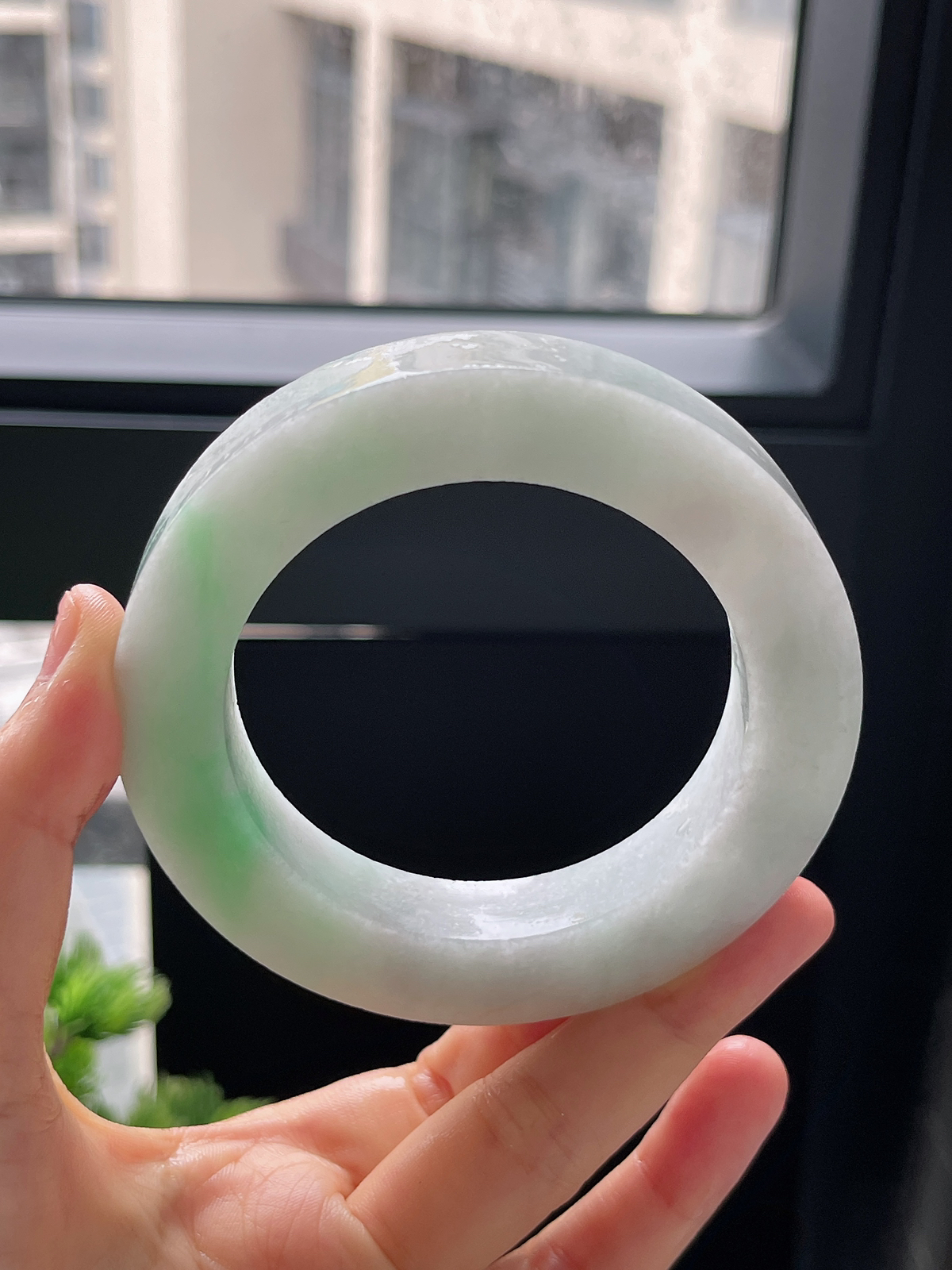 翡翠毛胚，⭕️正圈最大做68，圆条最大做64；最小做58