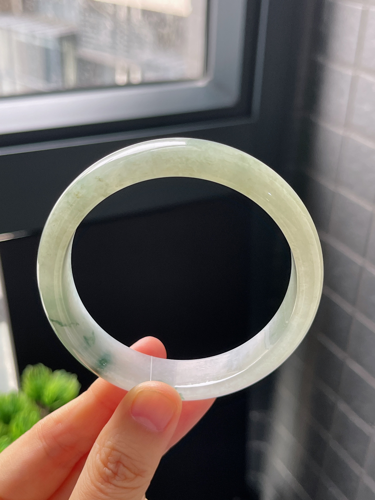 正圈58圈口，翡翠冰糯种飘花手镯