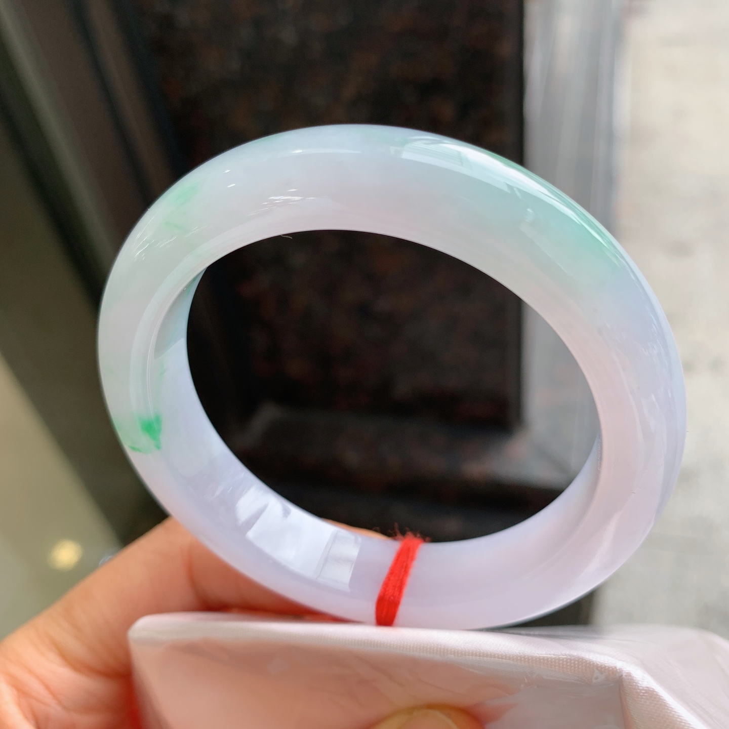 正圈冰紫飘绿 有纹 尺寸：55/11.8/8.9 细腻
