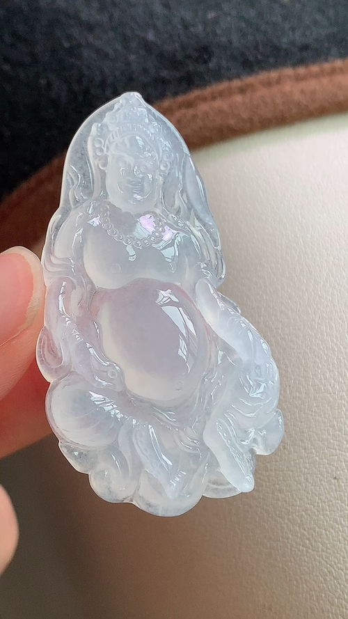天然翡翠，冰胶黄财神 尺寸51-28-6 ac517