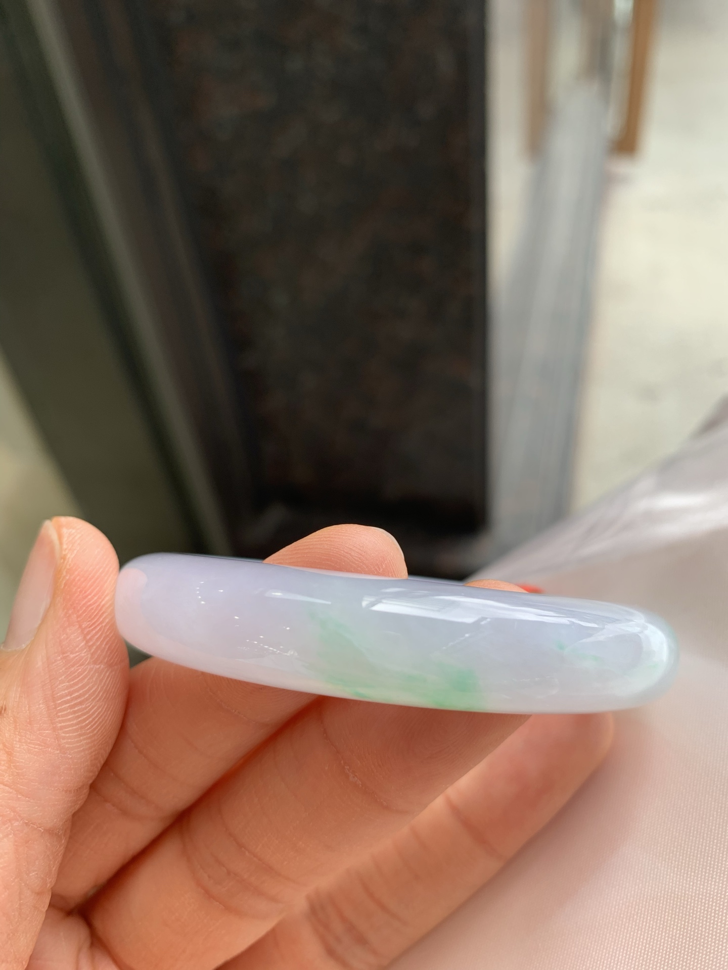 正圈冰紫飘绿 有纹 尺寸：55/11.8/8.9 细腻