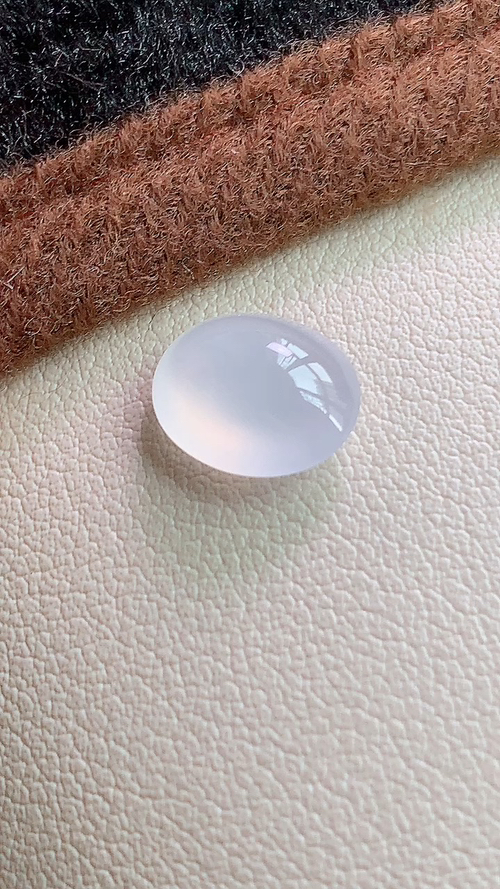 天然翡翠，冰胶蛋面，尺寸10.9-9-5 ac517