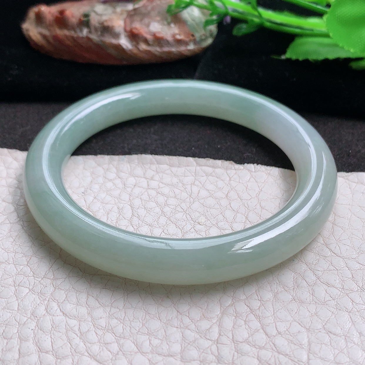 n实拍55.5*9叮当镯 缅甸翡翠a货玉手镯冰晴圆条珠宝玉手环 美人镯