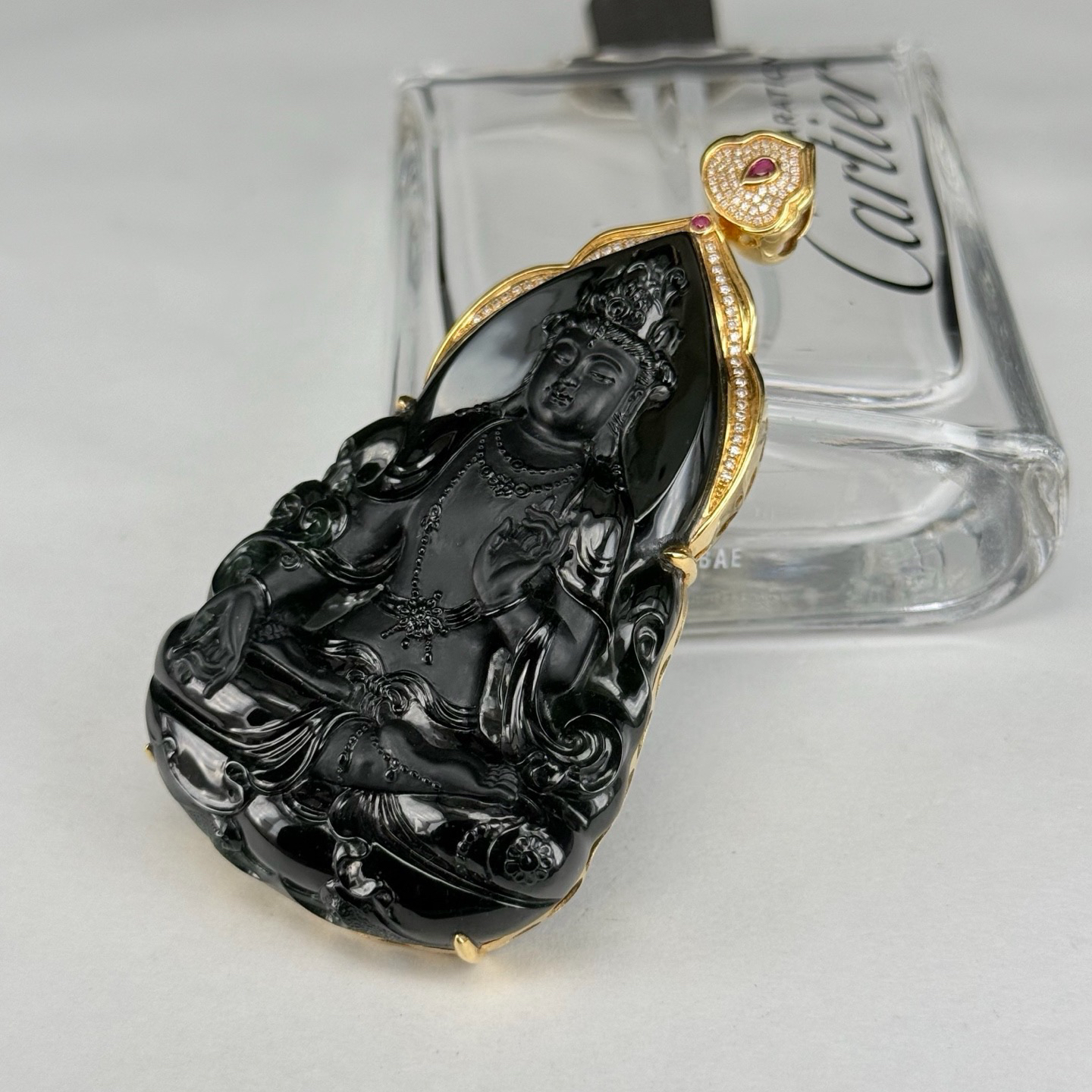 精品18k墨翠观音 种好色正 黑度极好 打灯通透 油性十足 尺寸77.1