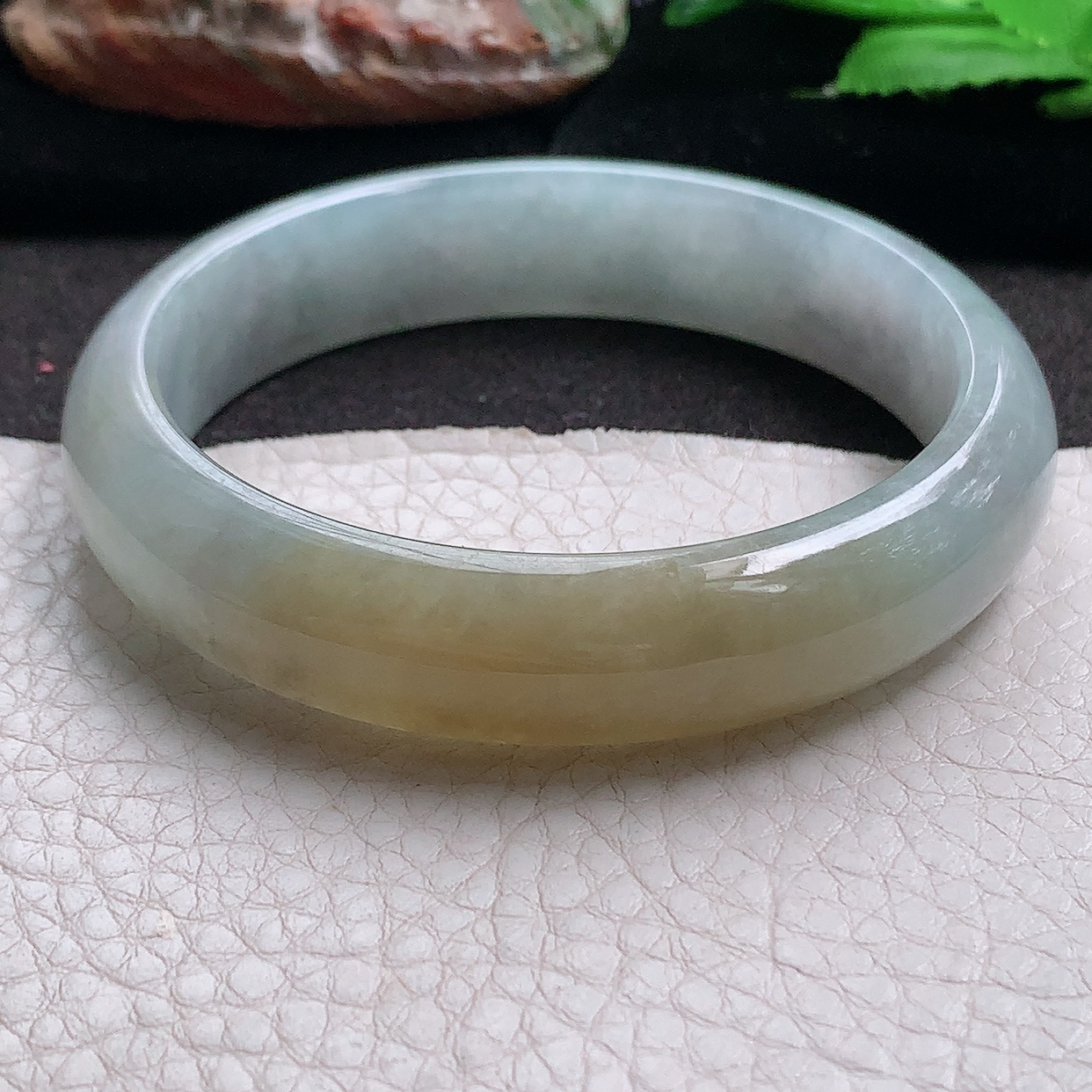 js实拍58*13.5*7.5招财镯 翡翠a货玉手镯双彩水润宽边珠宝玉手环