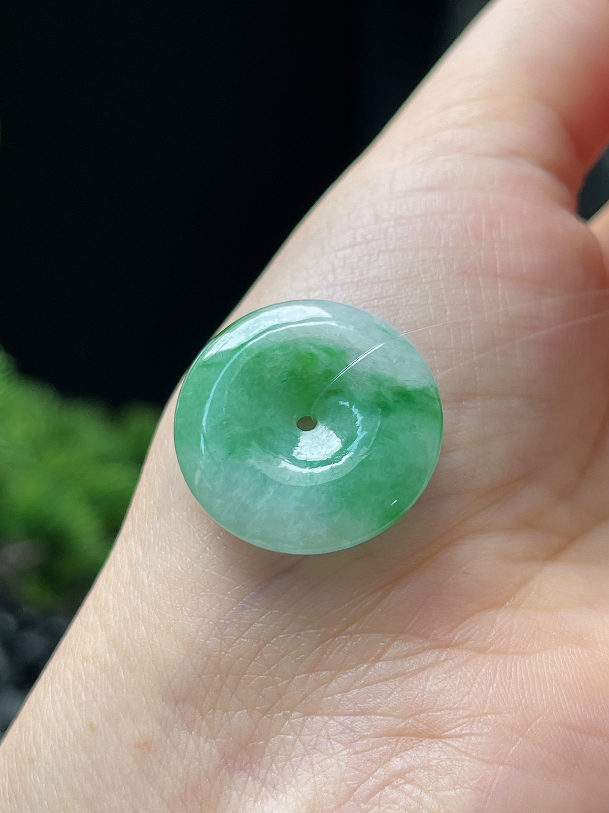 翡翠糯化种飘绿平安扣