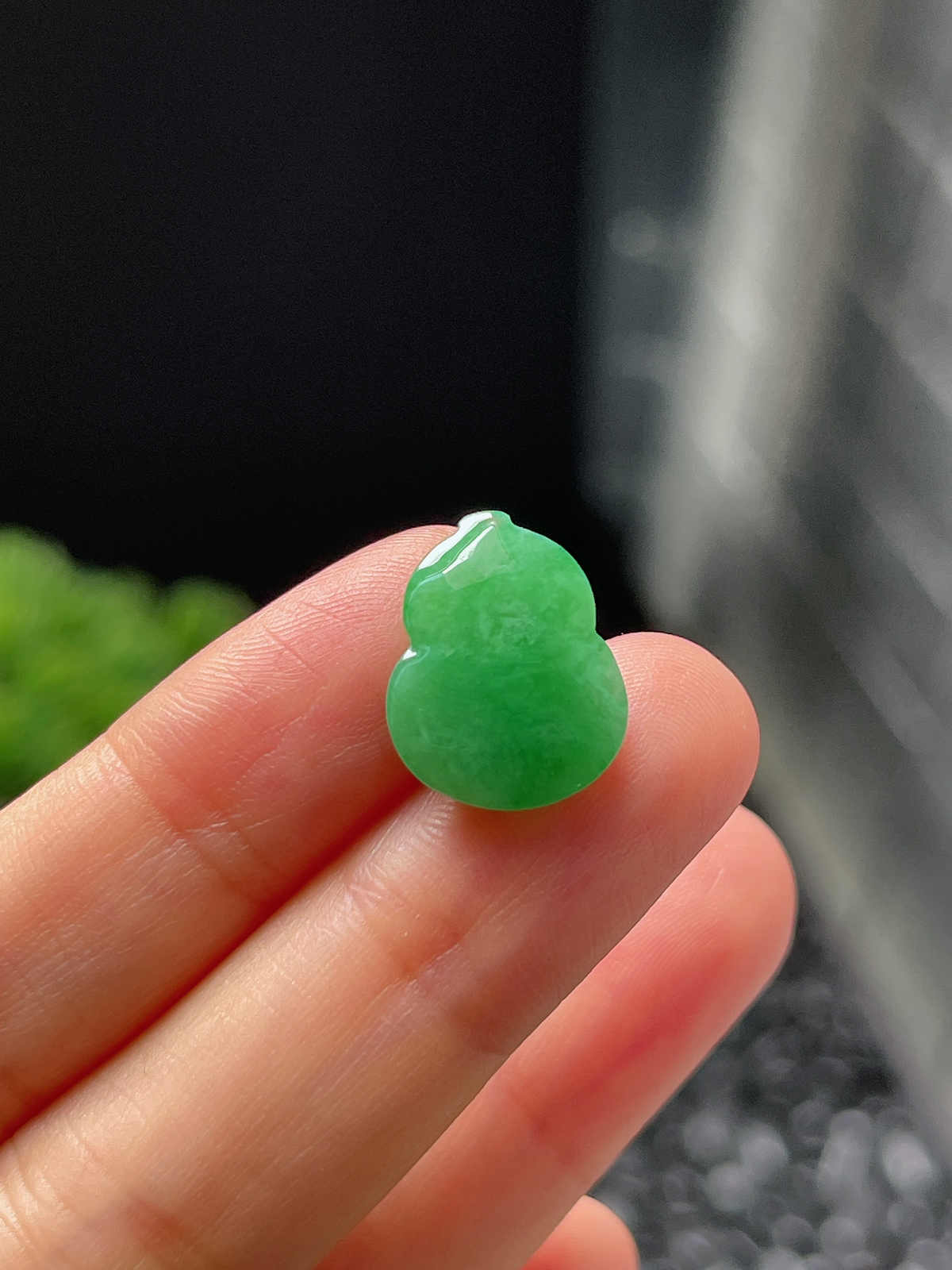 翡翠糯化种绿色葫芦