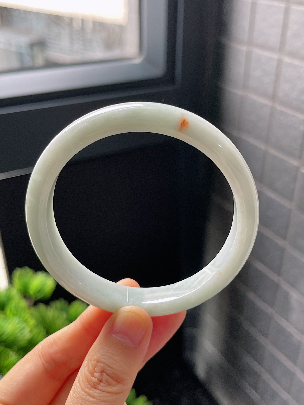 正圈59圈口，翡翠糯化种白色手镯