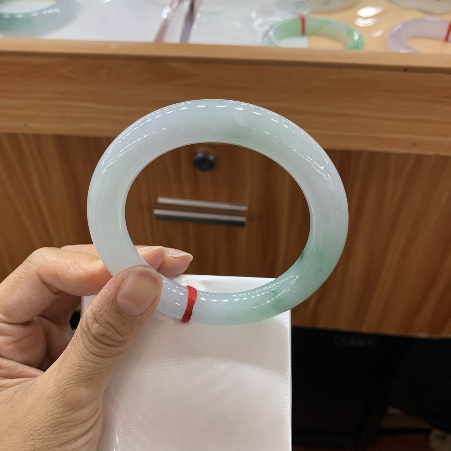 051814FN 飘花圆条大圈口翡翠手镯 60-11.4-11.5