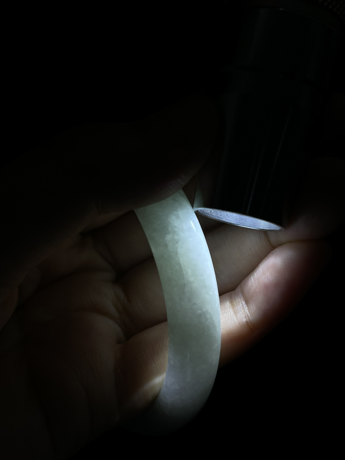 正圈57圈口，翡翠糯化种白色手镯