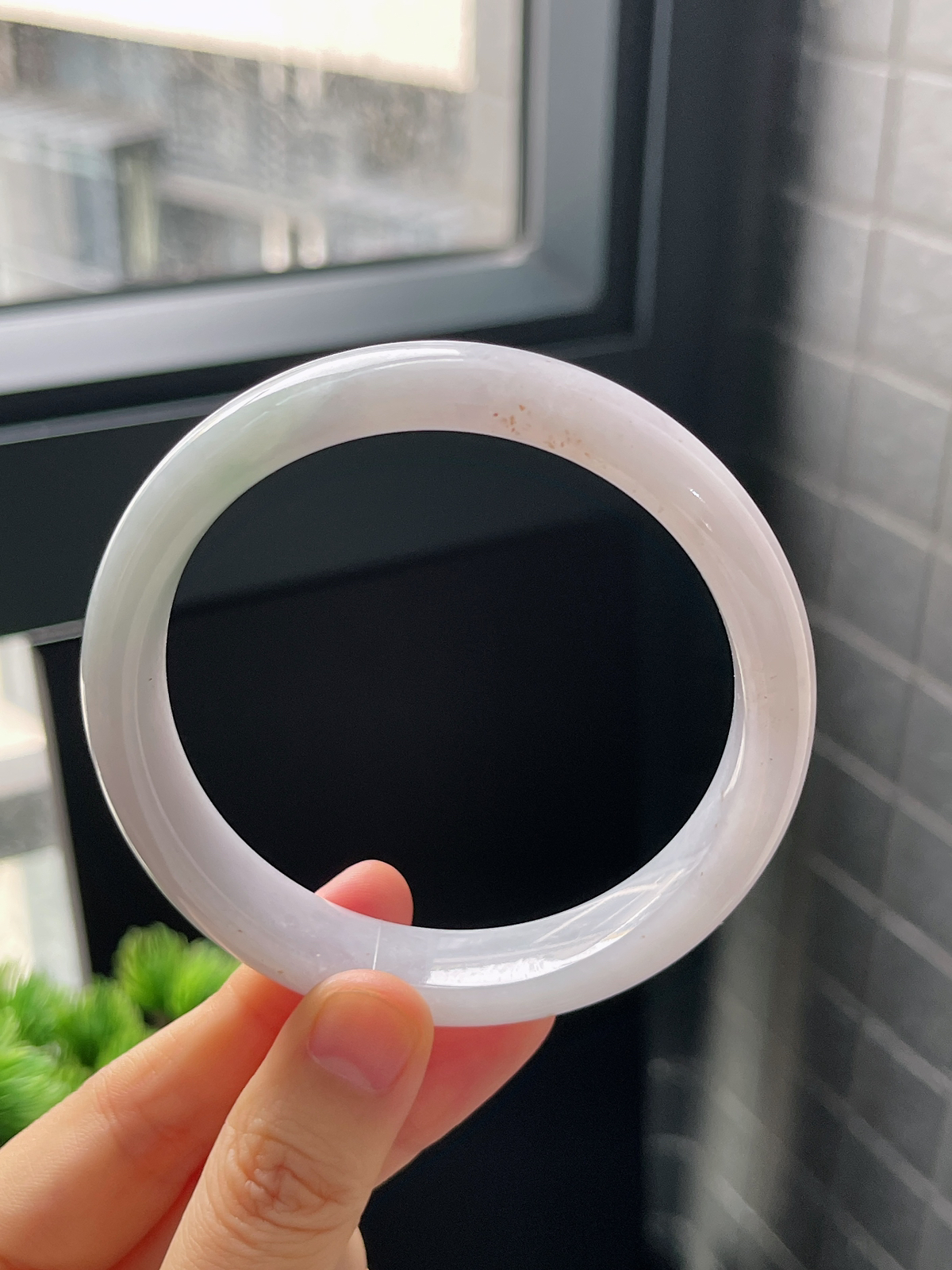 正圈61.6圈口，翡翠糯化种淡紫色手镯