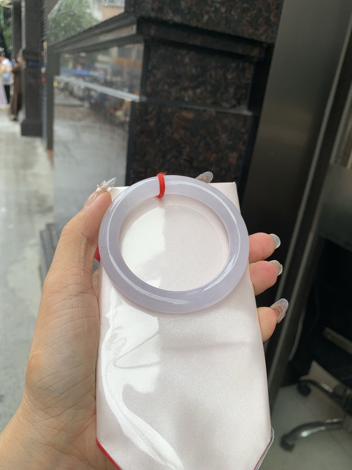 冰粉圆条 55.4-9.4-9.8 0519-N753 打灯细纹，底妆冰润细腻，淡淡梦幻粉色调，让浪漫有了具象化，酥粉盈韧，温柔美人