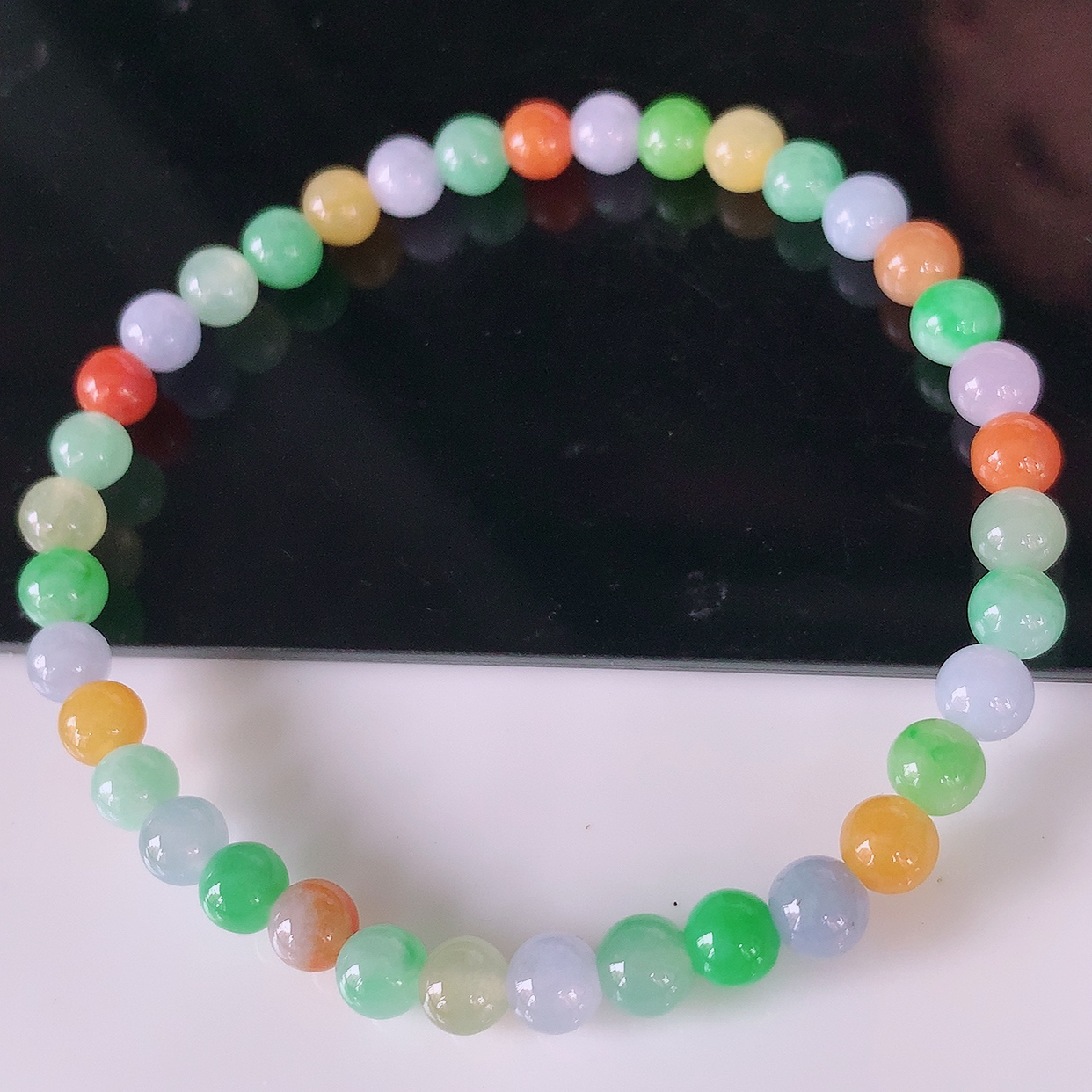 自然光实拍，冰润多宝翡翠圆珠手链，多彩翡翠手串，颜色丰富，料子细腻，高档大气，自戴送礼佳品！#001.1取一尺寸5