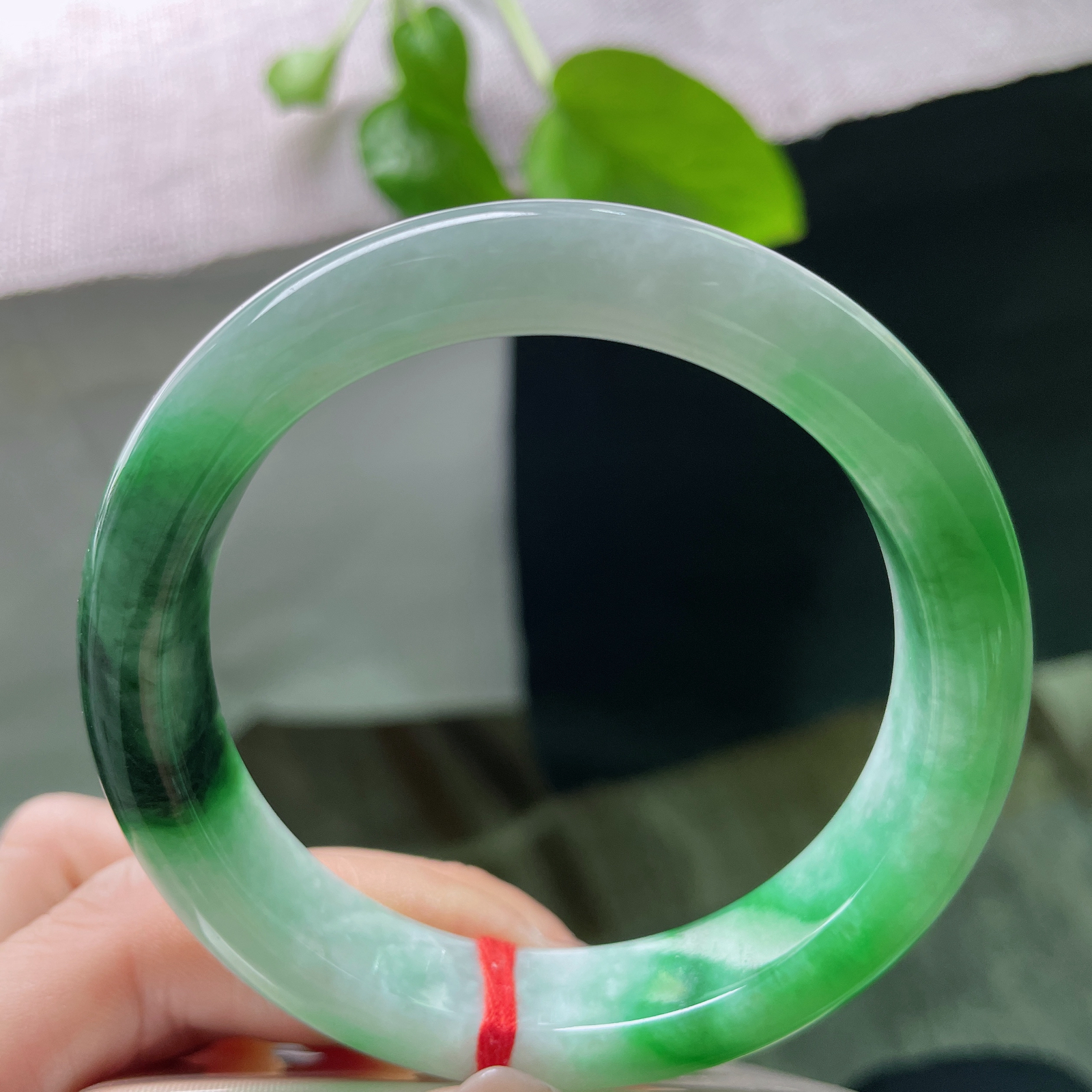 57/12.4/8.6，绿底正圈，双色交汇，独具特色，种老，富贵吉祥，晶体纹，ss52501a..