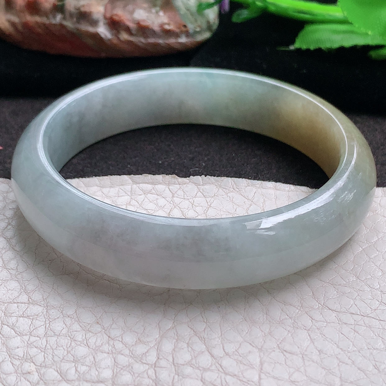 js实拍58*13.5*7.5招财镯 翡翠a货玉手镯双彩水润宽边珠宝玉手环