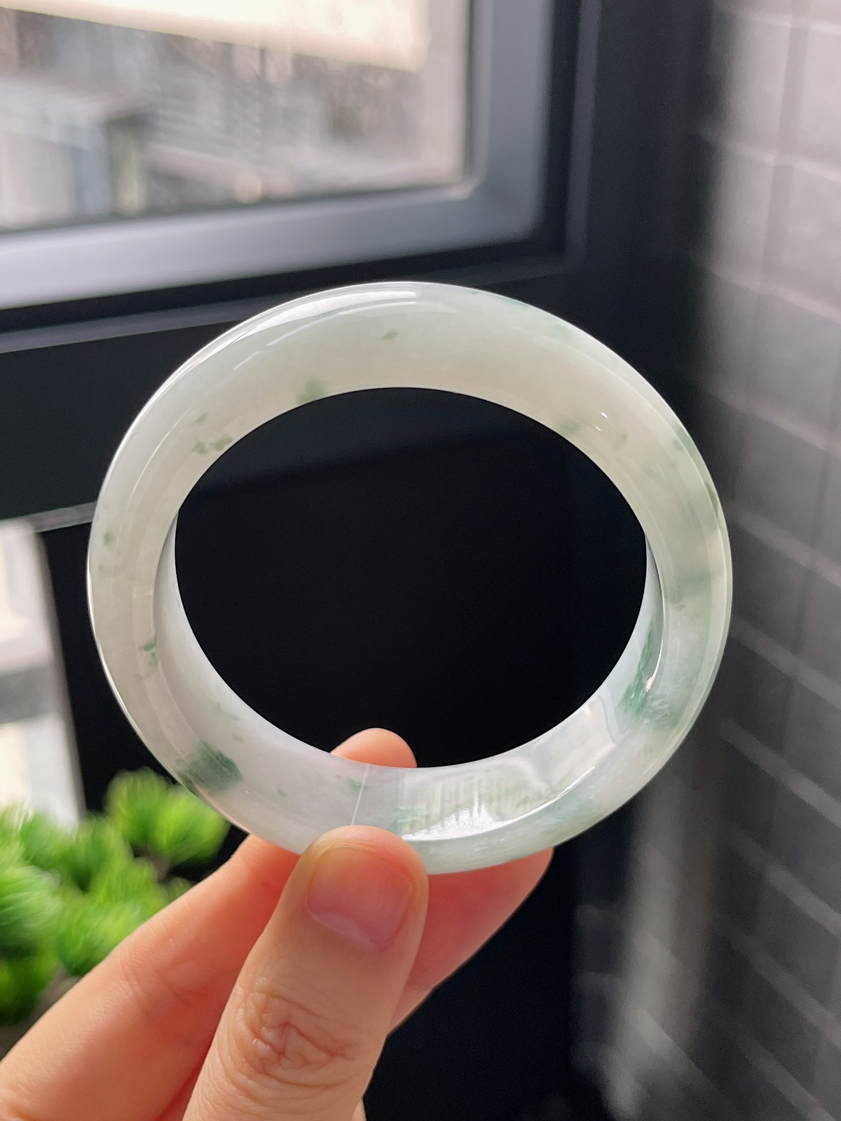 正圈52.6圈口，翡翠糯化种飘花手镯