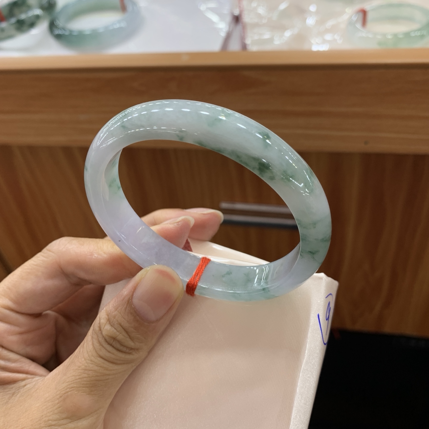 飘花贵妃翡翠手镯