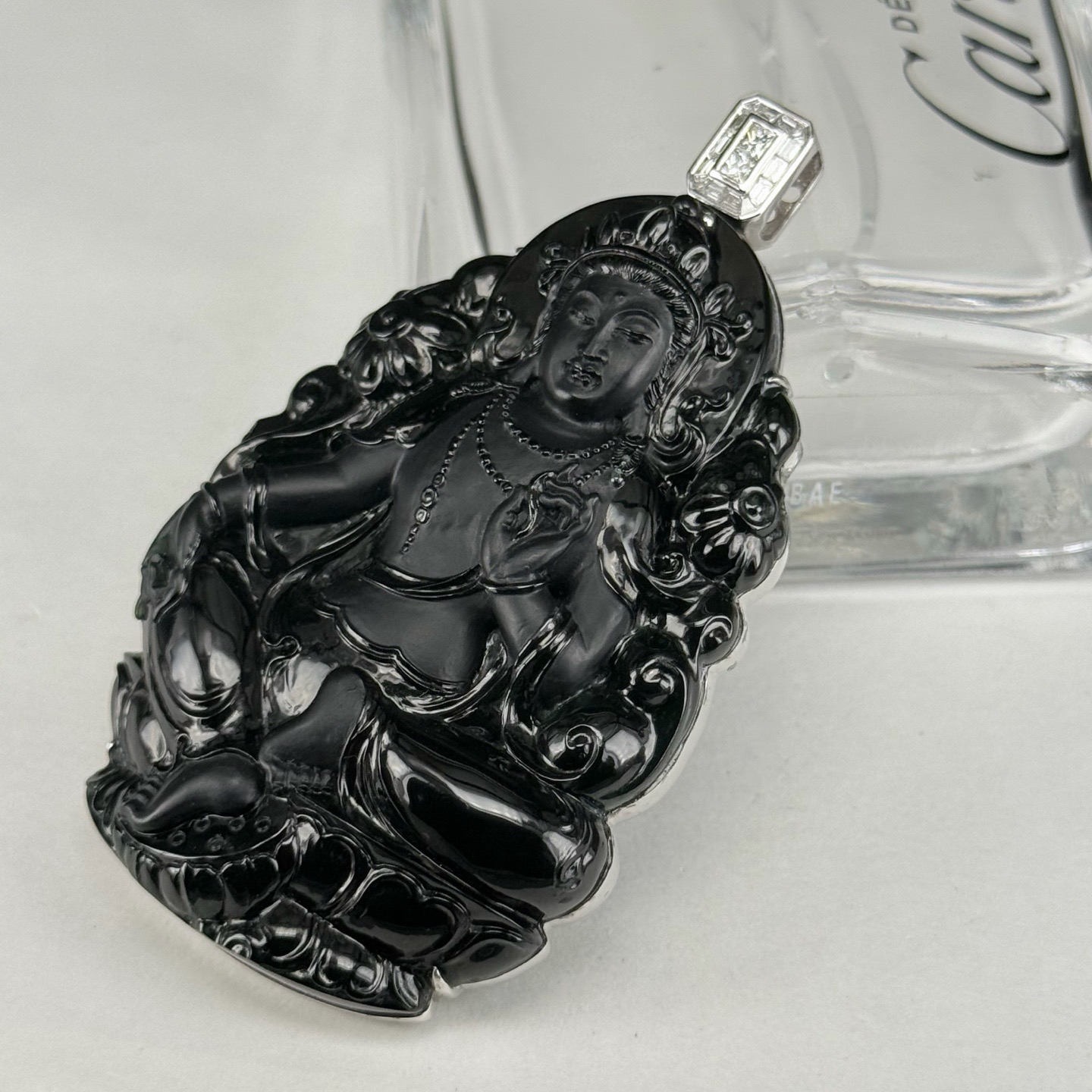 精品18k金墨翠度母 种好色正 黑度极好 打灯通透 油性十足 老种好色正  尺寸68.8