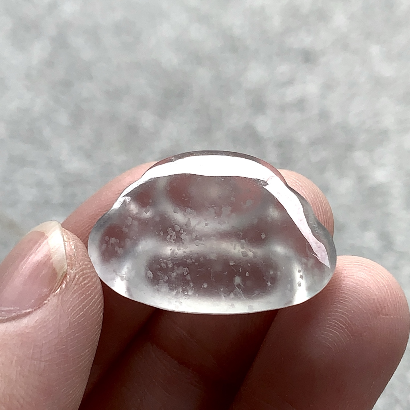 佛公，晶莹水润