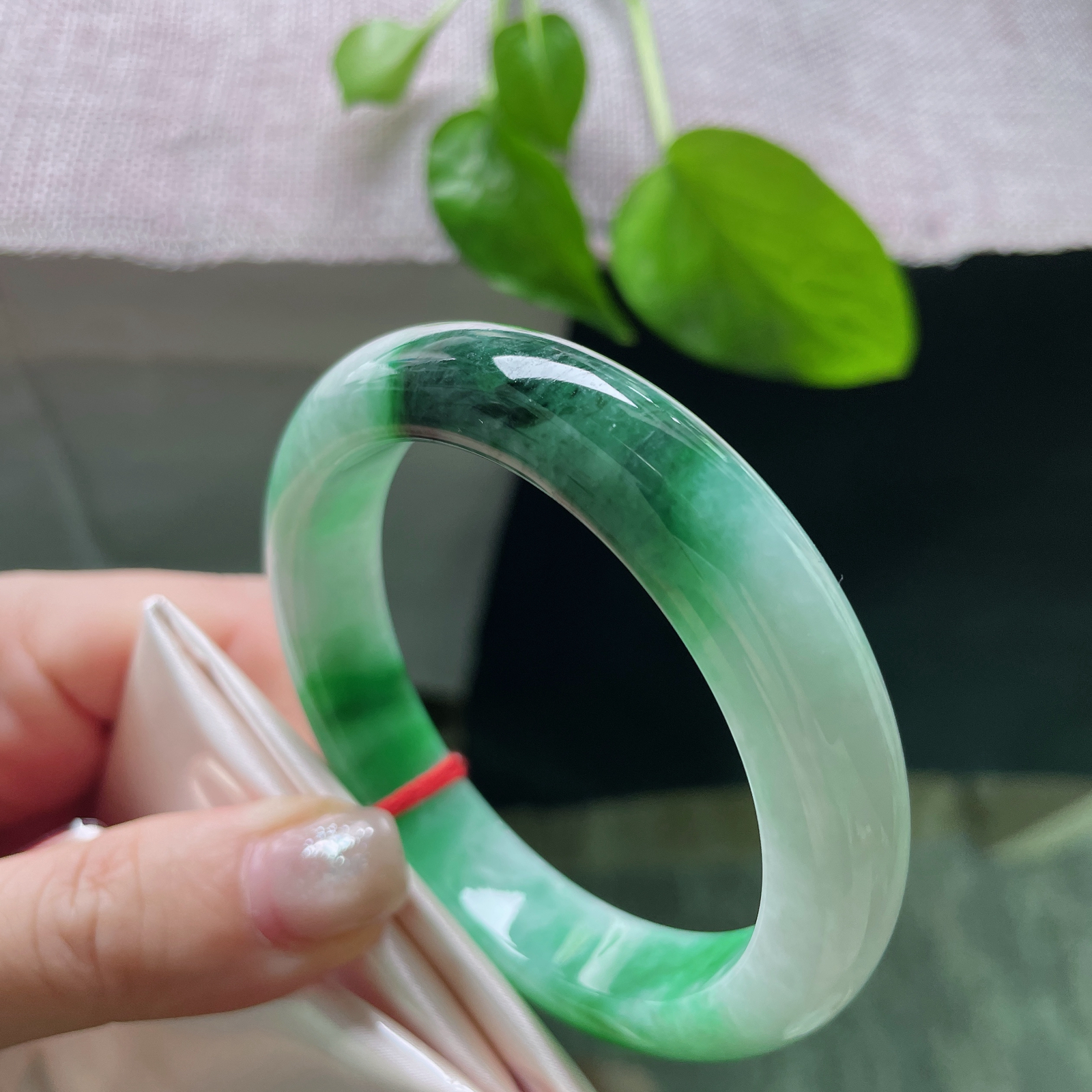 57/12.4/8.6，绿底正圈，双色交汇，独具特色，种老，富贵吉祥，晶体纹，ss52501a..