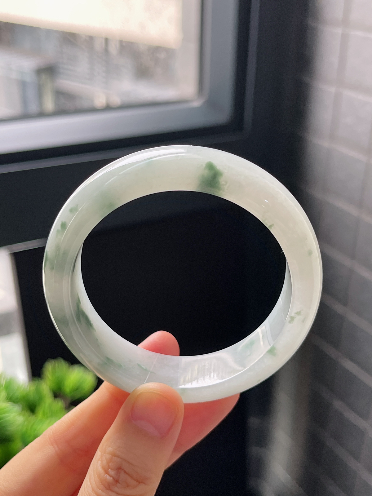 正圈52.6圈口，翡翠糯化种飘花手镯
