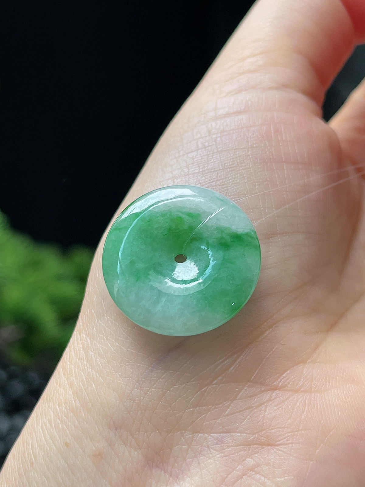 翡翠糯化种飘绿平安扣