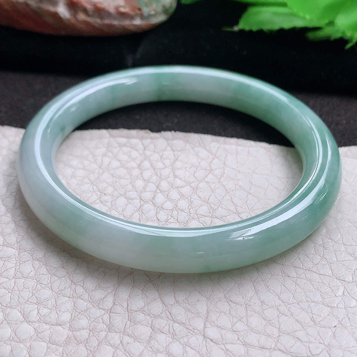 n实拍54*8.5*8叮当镯 缅甸翡翠a货玉手镯冰飘花圆条珠宝玉手环 美人镯