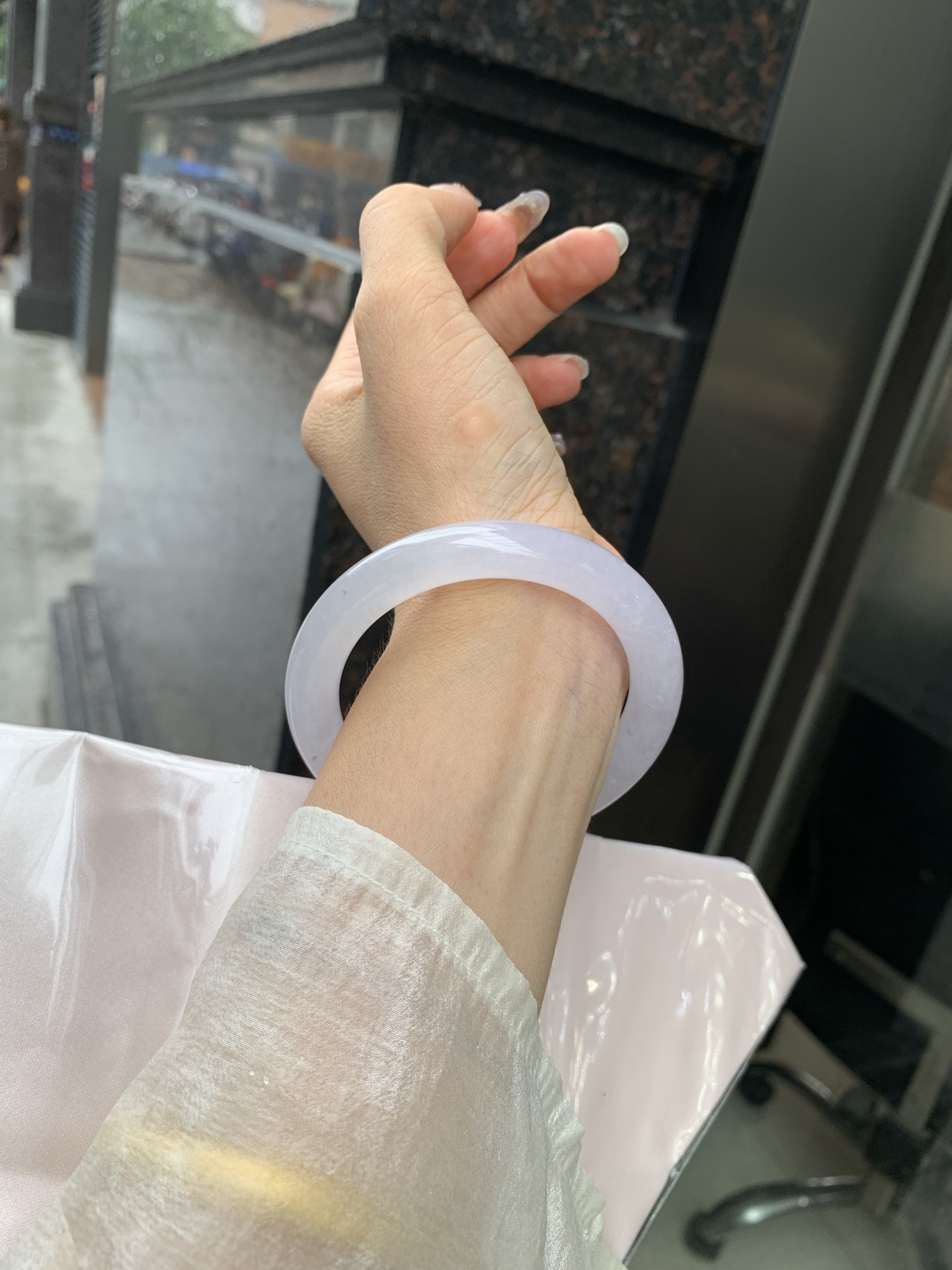 冰粉圆条 55.4-9.4-9.8 0519-N753 打灯细纹，底妆冰润细腻，淡淡梦幻粉色调，让浪漫有了具象化，酥粉盈韧，温柔美人