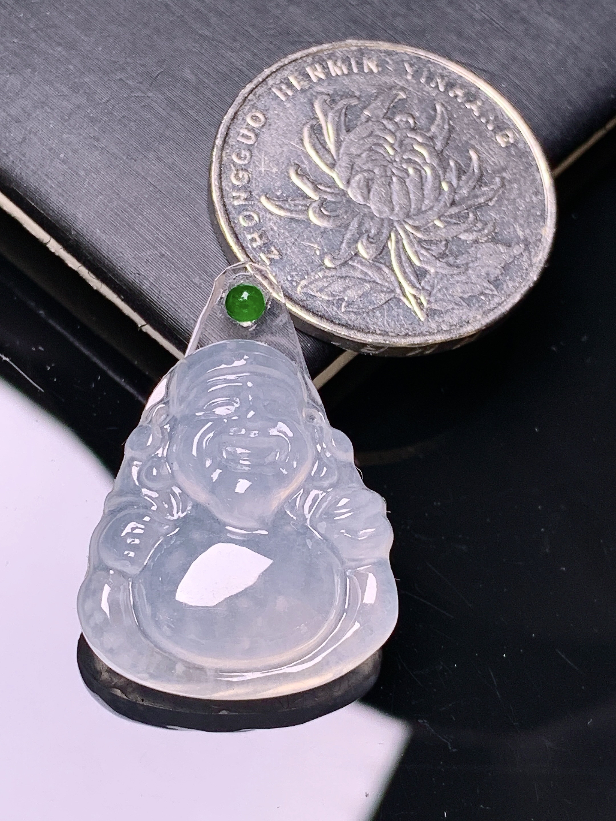 镶嵌款 冰种财神吊坠 玉质细腻 色泽艳丽清新 水润亮眼 整体尺寸23*20.5*6 2x