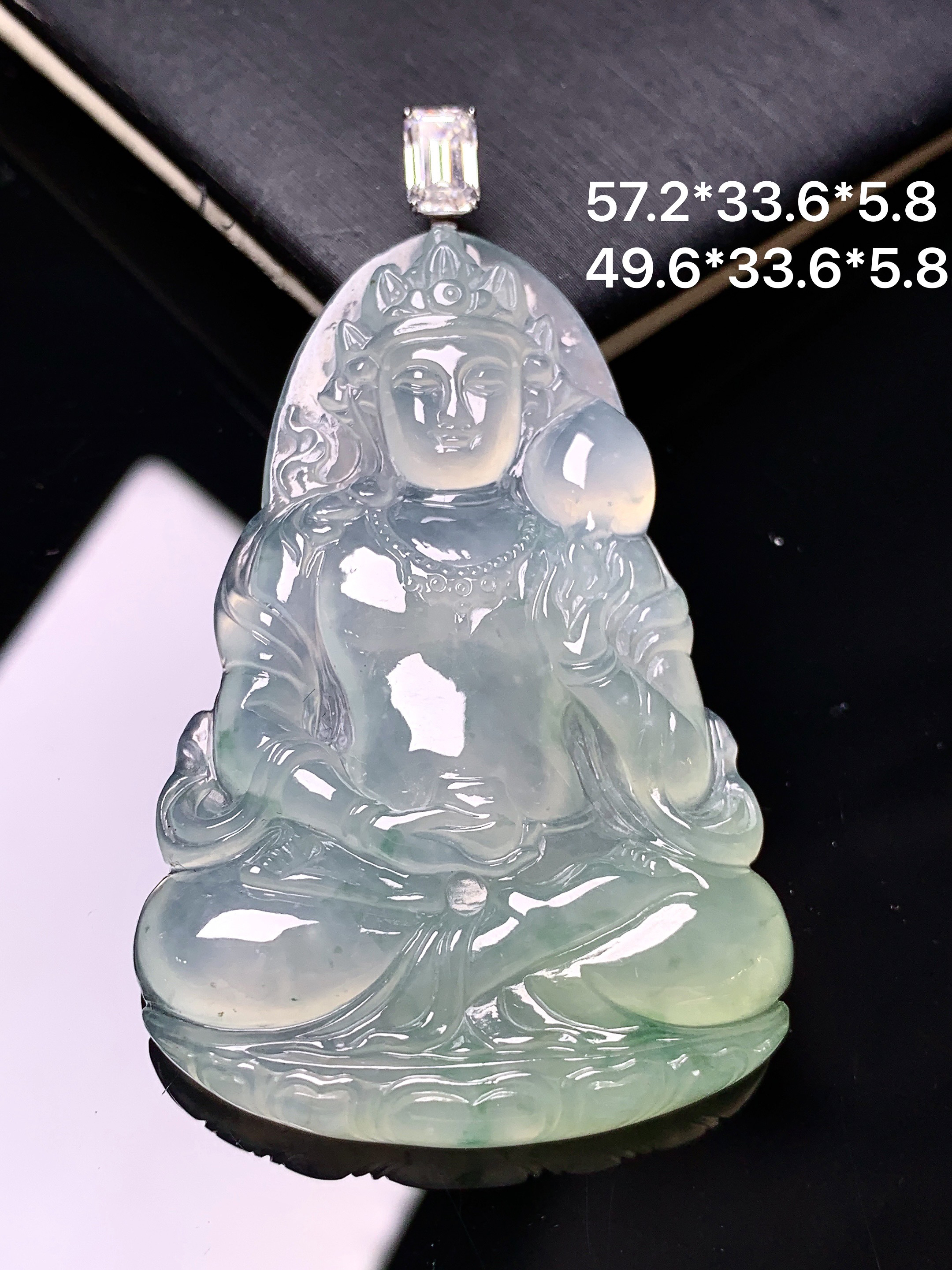 18k金钻镶嵌冰种观音菩萨吊坠 玉质细腻 色泽艳丽清新 水润亮眼 整体尺寸57.2*33.6*5.8 c1