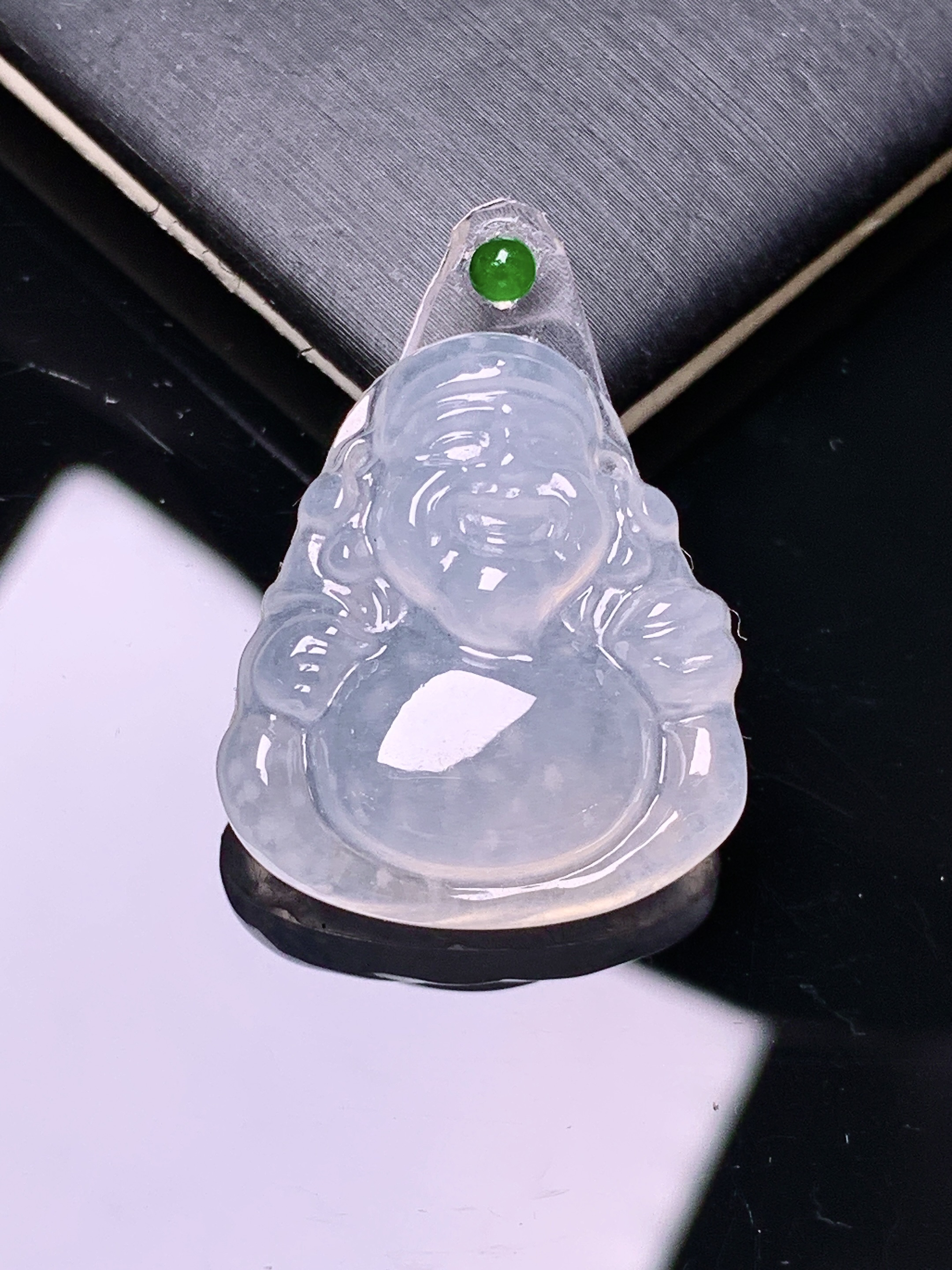 镶嵌款 冰种财神吊坠 玉质细腻 色泽艳丽清新 水润亮眼 整体尺寸23*20.5*6 2x