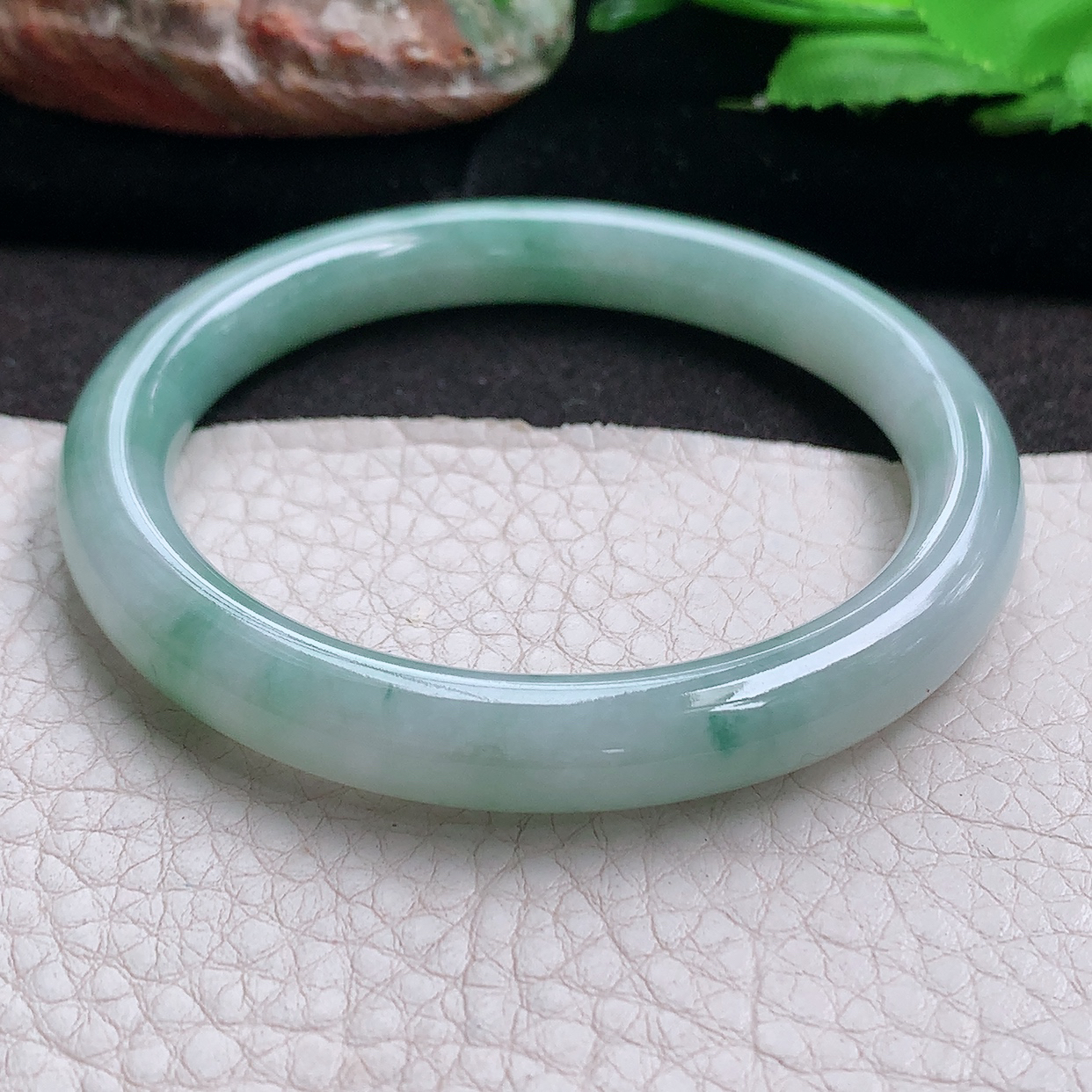 n实拍54*8.5*8叮当镯 缅甸翡翠a货玉手镯冰飘花圆条珠宝玉手环 美人镯