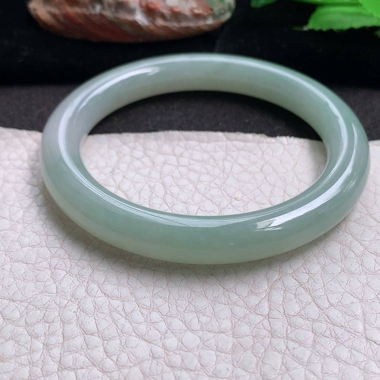 n实拍55.5*9叮当镯 缅甸翡翠a货玉手镯冰晴圆条珠宝玉手环 美人镯