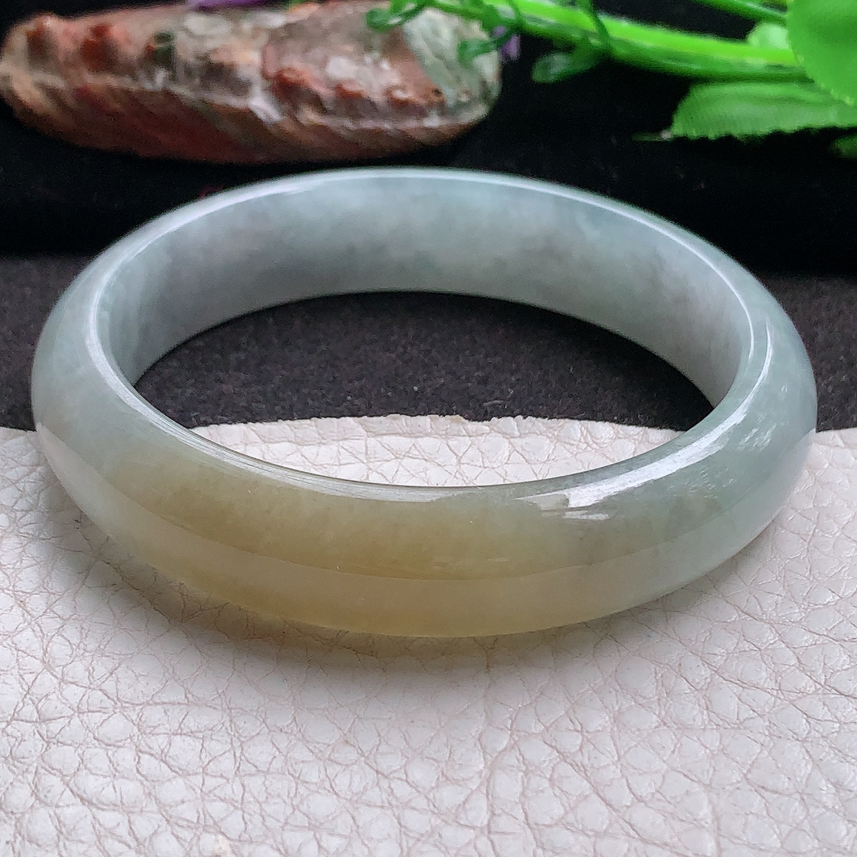 js实拍58*13.5*7.5招财镯 翡翠a货玉手镯双彩水润宽边珠宝玉手环
