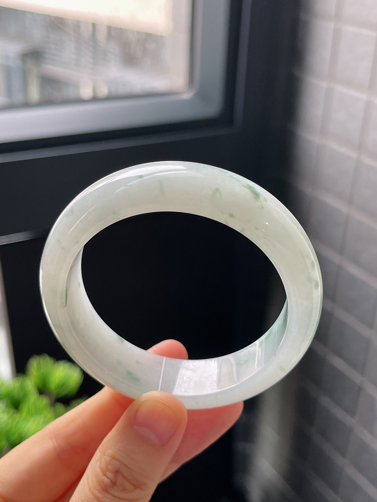 正圈52.6圈口，翡翠糯化种飘花手镯