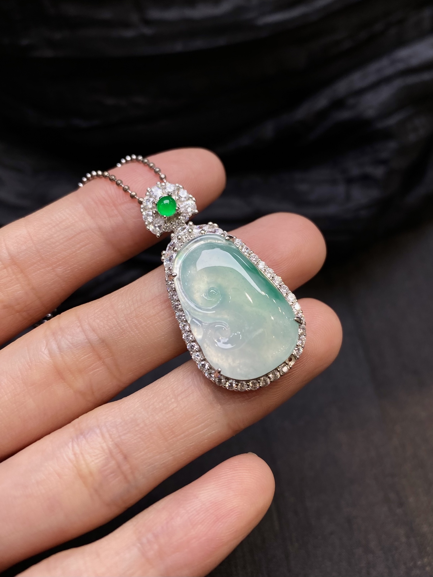 飘花如意吊坠·银 整·36-18.2-7.5mm 裸·22.9-14.9-3.7mm