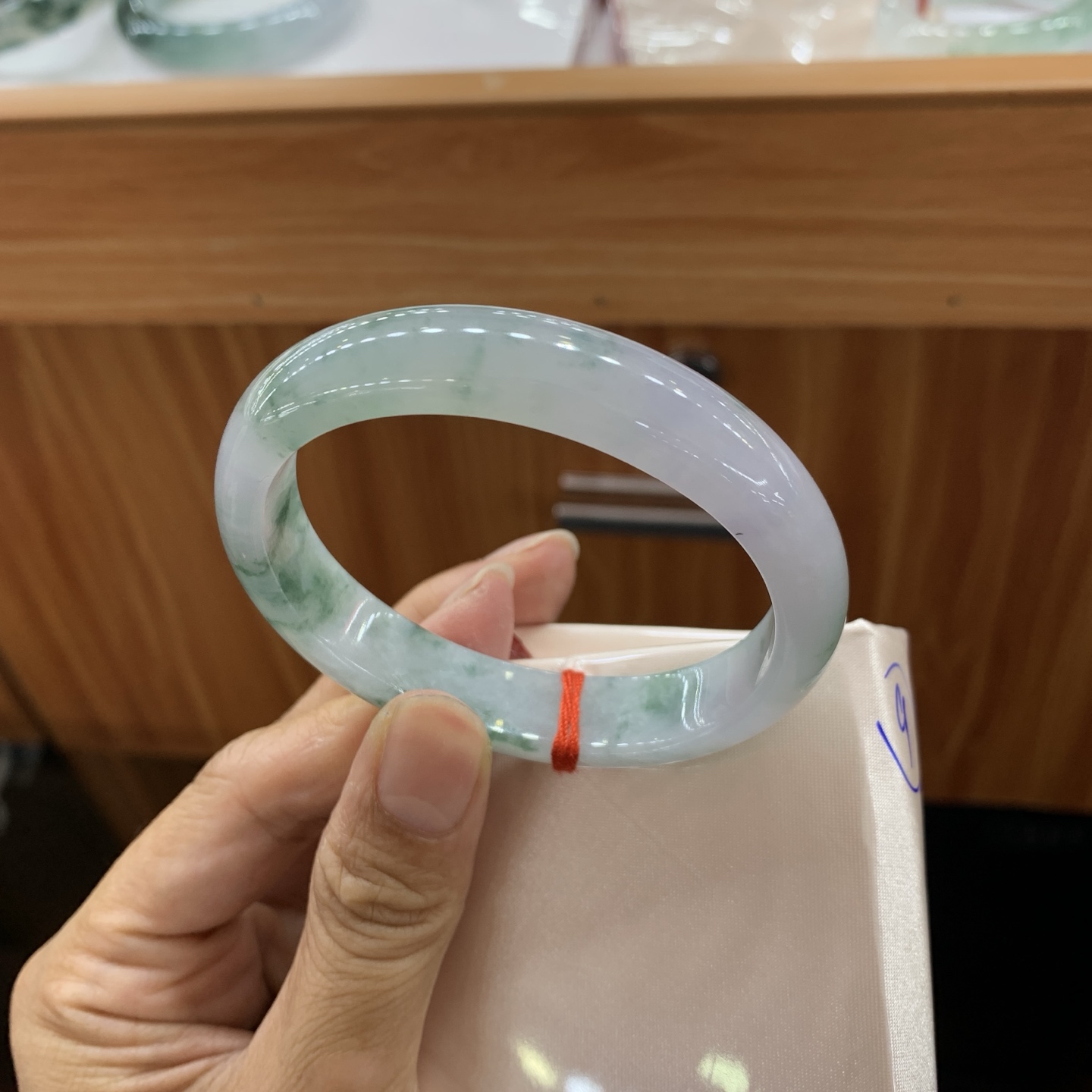 飘花贵妃翡翠手镯